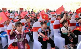 Thực tiễn sinh động bác bỏ luận điệu xuyên tạc của thế lực thù địch về giáo dục dân tộc ở nước ta