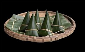 Về Cao Bằng ăn bánh Coóc mò