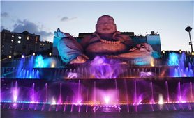 Tôn tượng Bồ Tát Di Lặc - Biểu tượng tâm linh và du lịch nổi bật ở Núi Bà Đen