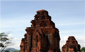 Bảo tồn và phát huy giá trị di sản văn hóa Chăm ở Khánh Hòa gắn với phát triển bền vững