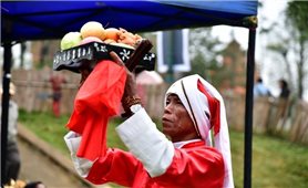 Rija Nugar bids farewell to evil, praying for good fortune