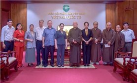 Thứ trưởng Bộ Dân tộc và Tôn giáo Nông Thị Hà thăm Ban Trị sự Giáo hội Phật giáo Việt Nam Thành phố Hồ Chí Minh
