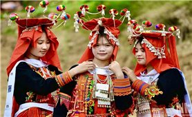 Dấu ấn văn hóa trong lễ phục cưới của người Dao Tuyển