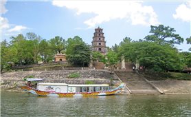 Chùa Thiên Mụ - biểu tượng tâm linh bên dòng sông Hương