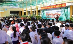 Lễ hội Buffet chay 0 đồng và trao học bổng cho học sinh hiếu học có hoàn cảnh khó khăn