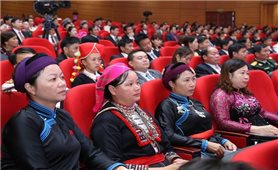 Xây dựng đội ngũ cán bộ người dân tộc thiểu số ở Việt Nam từ chính sách đến thực tiễn triển khai