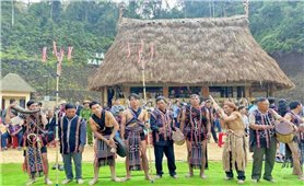 Lễ hội khai năm tạ ơn rừng của đồng bào Cơ-tu ở Đà Nẵng