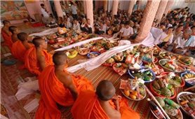 Những nghi lễ chính trong ba ngày tết Chôl Chnăm Thmây của người Khmer