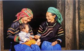 Phụ nữ dân tộc thiểu số rất ít người được trợ cấp tối thiểu là 2.000.000 đồng khi sinh con
