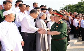 Đề xuất công nhận, đưa ra khỏi danh sách và thay thế, bổ sung người có uy tín thuộc thẩm quyền Chủ tịch Ủy ban nhân dân xã, phường, đặc khu