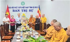 Bí thư Tỉnh ủy Cà Mau Nguyễn Hồ Hải chúc mừng Đại lễ Phật đản Ban Trị sự Giáo hội Phật giáo Việt Nam tỉnh Cà Mau