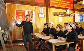 Giữ gìn ngôn ngữ dân tộc thiểu số
