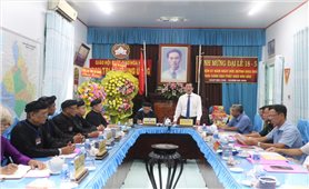 Phó Chủ tịch UBND tỉnh An Giang Lê Văn Phước thăm, chúc mừng Ban Trị sự Trung ương Giáo hội Phật giáo Hòa Hảo nhân Đại lễ kỷ niệm 87 năm Ngày khai sáng đạo