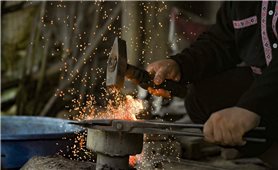 Bảo tồn nghề rèn truyền thống của người Mông ở miền Tây Nghệ An