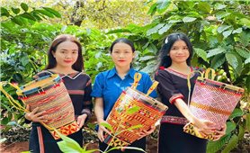 Chiếc gùi trong văn hóa của người Gia-rai