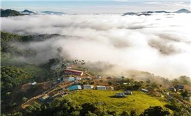 Đến Tăk Pổ không chỉ để săn mây