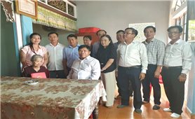 Bộ Dân tộc và Tôn giáo tri ân người có công với cách mạng tại tỉnh Quảng Trị