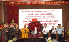 Đoàn Giáo hội Phật giáo Việt Nam thăm, chúc mừng Sở Dân tộc và Tôn giáo Thành phố Hà Nội nhân ngày truyền thống ngành quản lý nhà nước về tôn giáo