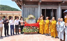 Lễ gắn biển công trình chùa Trúc Lâm đảo Trần tại đặc khu Cô Tô, tỉnh Quảng Ninh