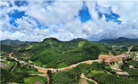 Innovating the mindset and implementation methods of ethnic policies in the new period