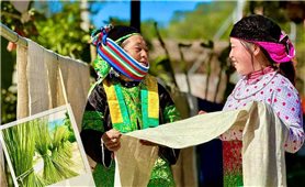 Từ cây lanh đến sắc chàm - Câu chuyện gìn giữ bản sắc người Mông