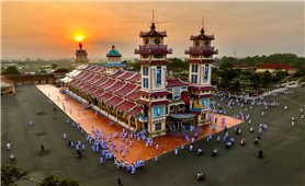 The contributions of Cao Dai religion to the resistance wars against the France and the America