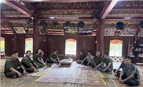 Những người có uy tín ở Mường Bi