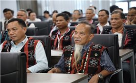 Vai trò người có uy tín trong đồng bào dân tộc thiểu số tiếp cận từ góc độ vốn xã hội và quản trị cộng đồng