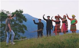 Bản làng thời đại số