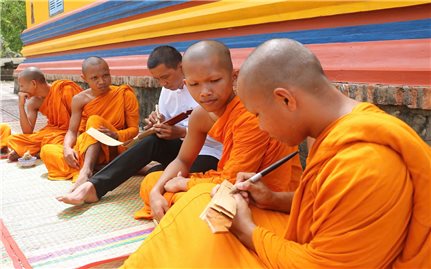 Vai trò của tôn giáo trong thực hiện mục tiêu đào tạo nguồn nhân lực