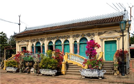 Thăm nhà cổ Bình Thủy