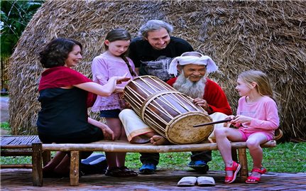 Bảo tồn và phát triển văn hóa các dân tộc thiểu số trong thời kỳ hội nhập