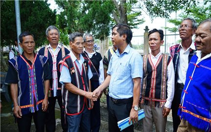 Nâng cao sức đề kháng trước thông tin giả ở vùng đồng bào DTTS và miền núi: Giữ vững niềm tin từ những việc làm cụ thể
