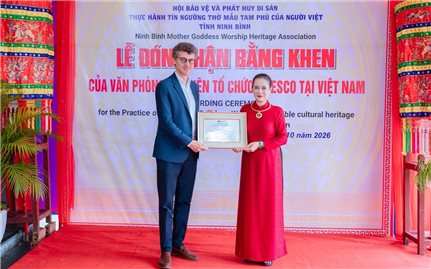 41 nghệ nhân, người thực hành tín ngưỡng thờ Mẫu Tam phủ nhận Bằng khen của UNESCO