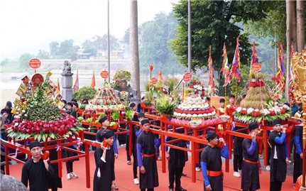 Lễ hội Cơm mới đền Đông Cuông - Lan tỏa giá trị di sản