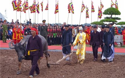 Tưng bừng lễ hội Tịch điền Xuân Bính Ngọ 2026