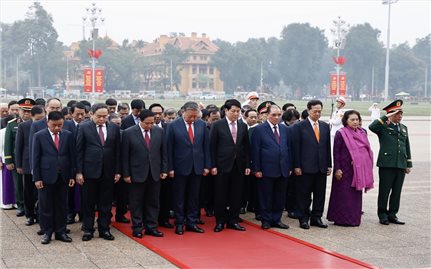 Lãnh đạo Đảng, Nhà nước vào Lăng viếng Chủ tịch Hồ Chí Minh nhân kỷ niệm 96 năm Ngày thành lập Đảng Cộng sản Việt Nam