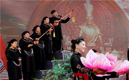 Ký ức trong lời Then