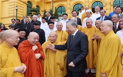 Bàn về việc phát huy nguồn lực tôn giáo ở Việt Nam hiện nay