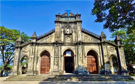 Nhà nguyện giáo họ Tùng Sơn - Vẻ đẹp cổ kính, nhuốm màu thời gian