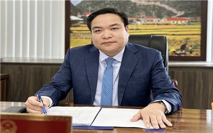Khát vọng phụng sự nhân dân