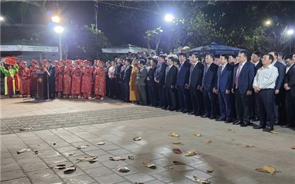 Linh thiêng đêm khai ấn tại Đền Trần Xuân Bính Ngọ