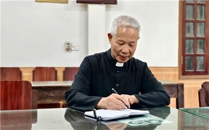 Linh mục Nguyễn Hồng Phúc tiên phong trong các phong trào thi đua yêu nước