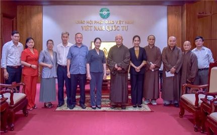 Thứ trưởng Bộ Dân tộc và Tôn giáo Nông Thị Hà thăm Ban Trị sự Giáo hội Phật giáo Việt Nam Thành phố Hồ Chí Minh