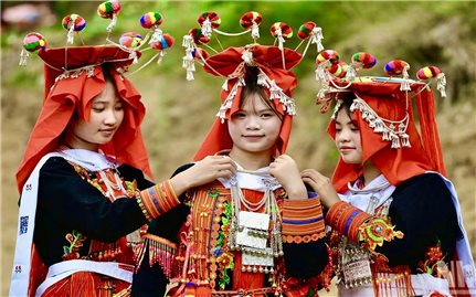 Dấu ấn văn hóa trong lễ phục cưới của người Dao Tuyển