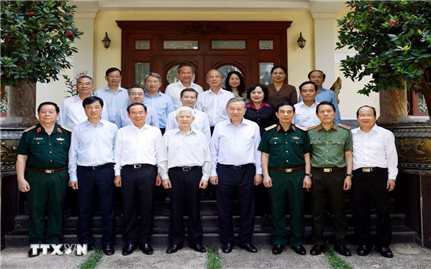 Tổng Bí thư, Chủ tịch nước thăm các nguyên lãnh đạo Đảng, Nhà nước