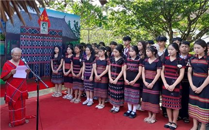 Tái hiện nghi lễ đồng bào các dân tộc thiểu số mang họ Hồ
