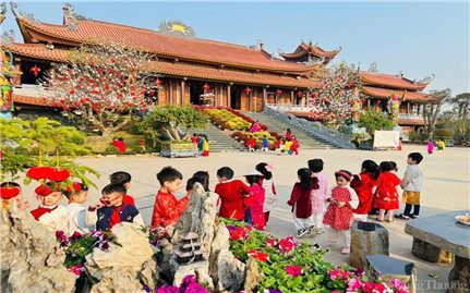 Câu chuyện cảm động phía sau cánh cửa thiền