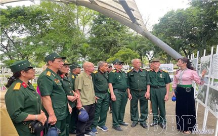 Tháng Năm, về Điện Biên thắp lửa