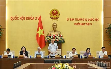 Khai mạc Phiên họp thứ 3 của Ủy ban Thường vụ Quốc hội
